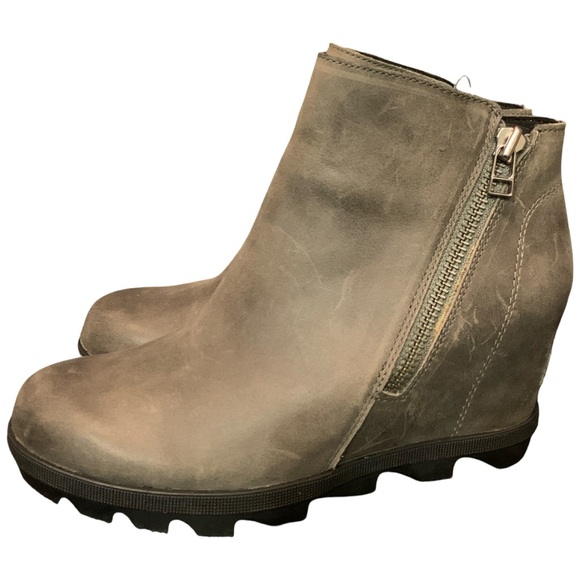 Sorel Shoes - Sorel Joan of Arctic Boots Women's 7.5 Gray Nubuck Zip Lug Hidden Wedge Booties